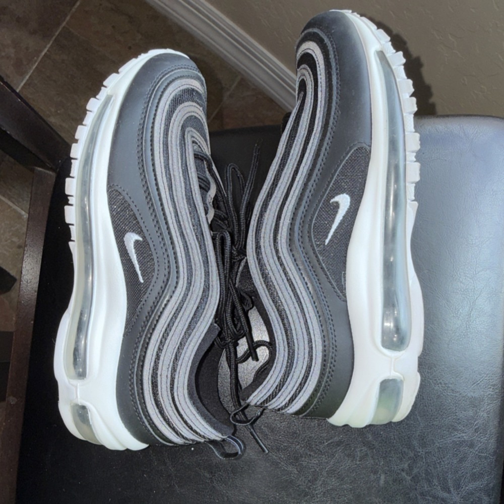 Nike Air Max 97 GS Black White Unisex Kids Athletic Shoes 7Y/Women 8.5 - Picture 9 of 10